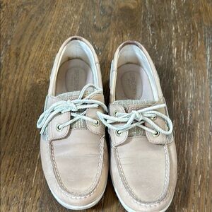 Sperry Women’s Light Tan Boat Shoes, metallic accent